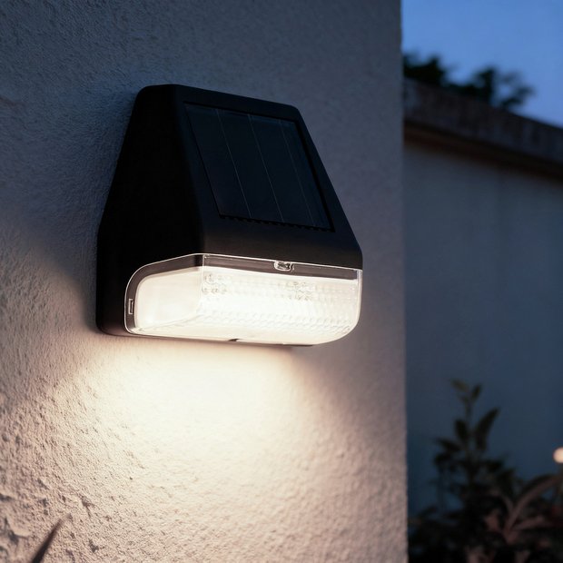 Garden by Sainsburys solar fence light pack of 6, UK version