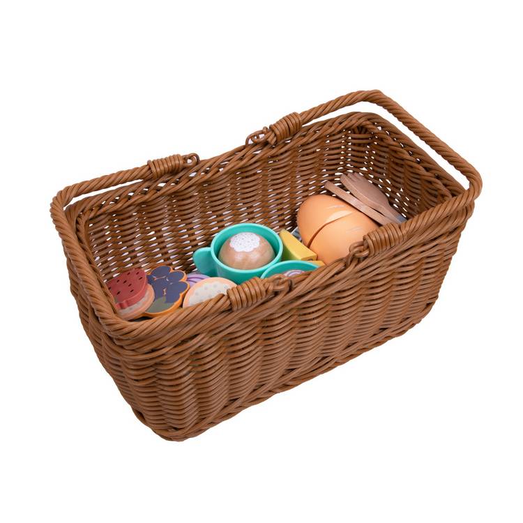 Chad Valley wooden picnic basket set with food and blanket - British product