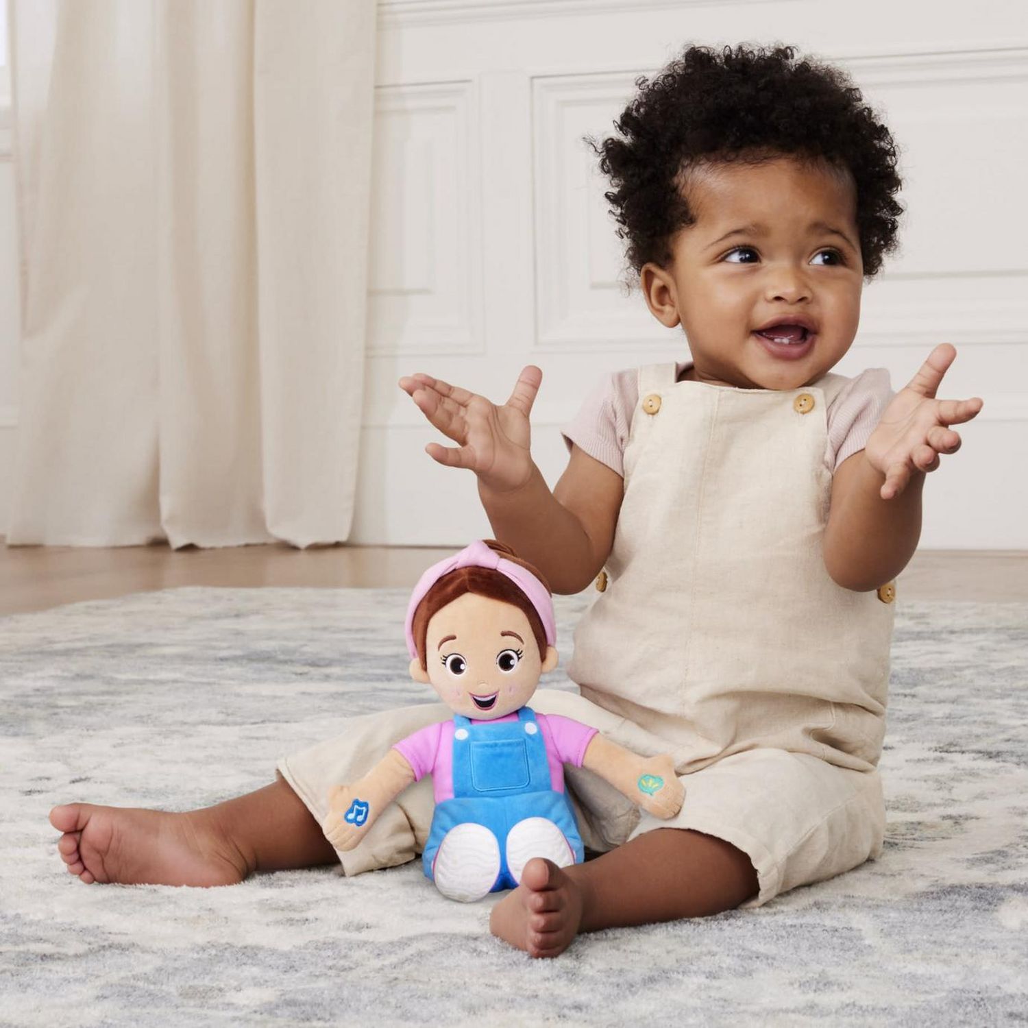 Ms. Rachel Speak And Sing Doll, UK version