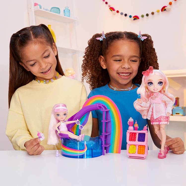 Rainbow High Little Pool Day doll playset 20cm (British brand)