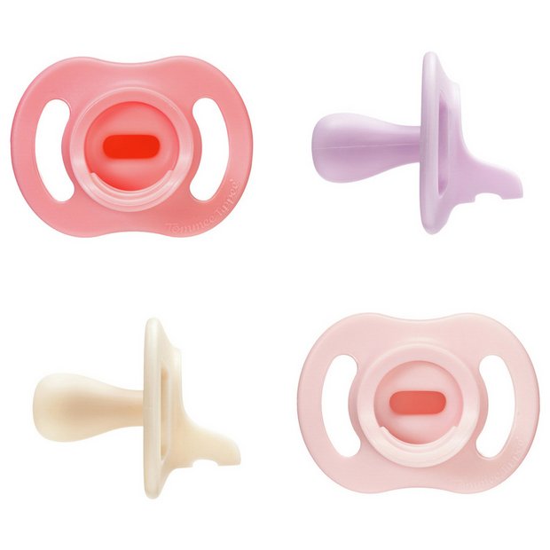 Tommee Tippee ultra-light stay-put dummies 0-6m 4 pack (British brand)