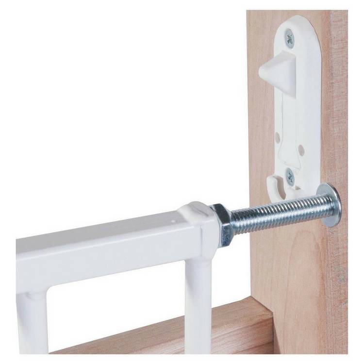 BabyDan metal extending safety gate 62.5-106.8cm (British brand)