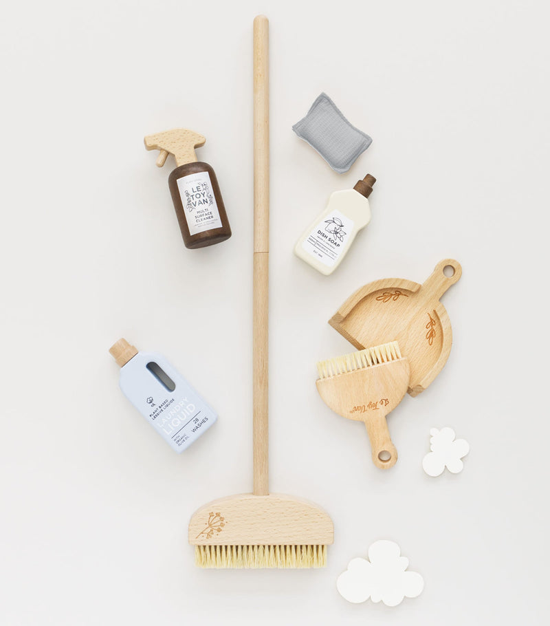 Le Toy Van wooden toy cleaning set, UK version