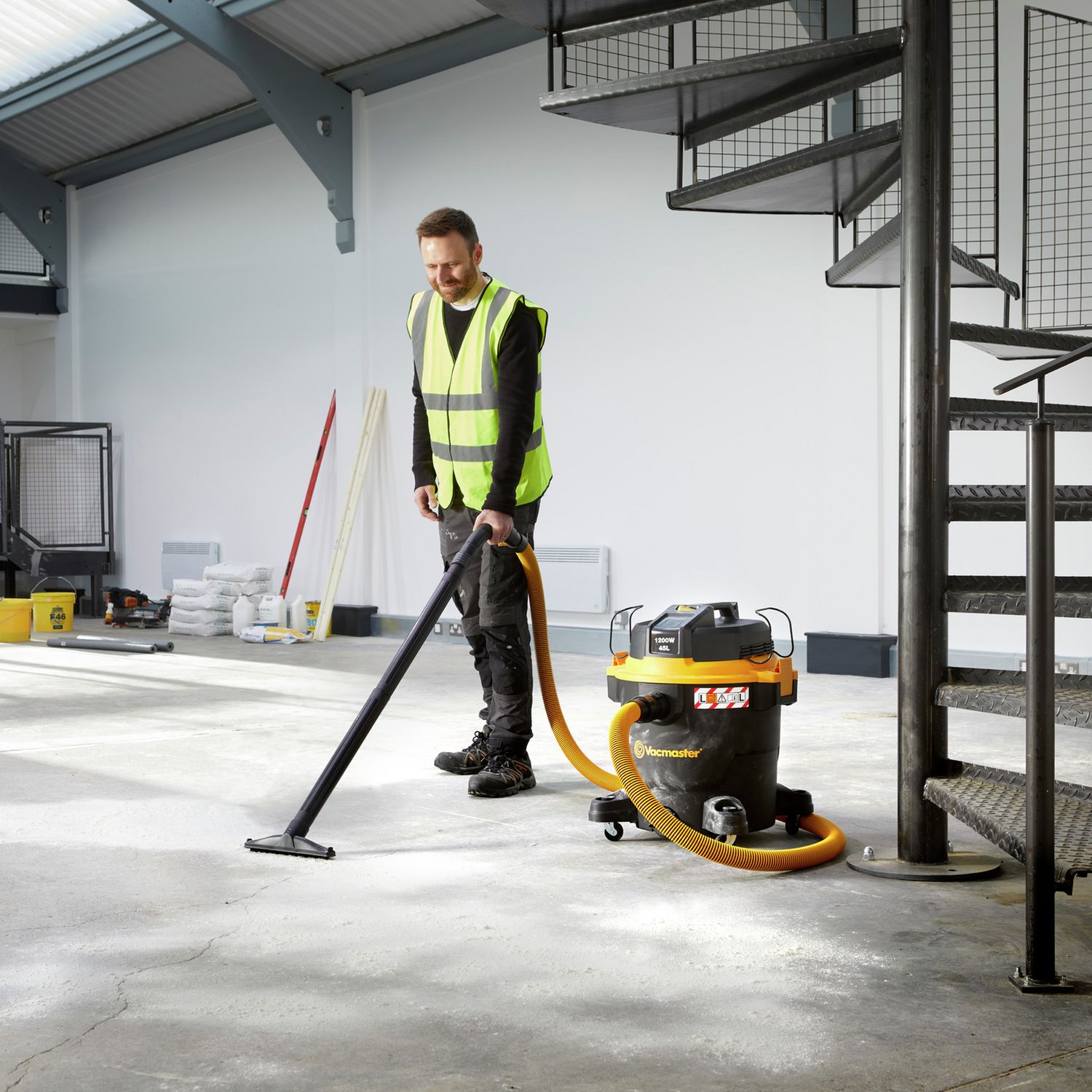Vacmaster L Class wet dry vacuum cleaner 45L (British brand)