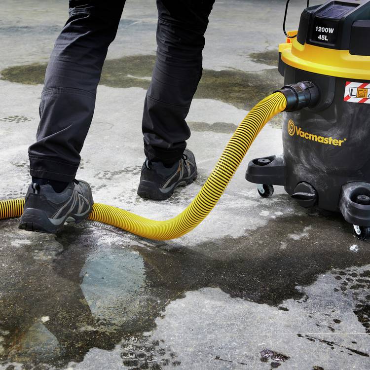 Vacmaster L Class wet dry vacuum cleaner 45L (British brand)