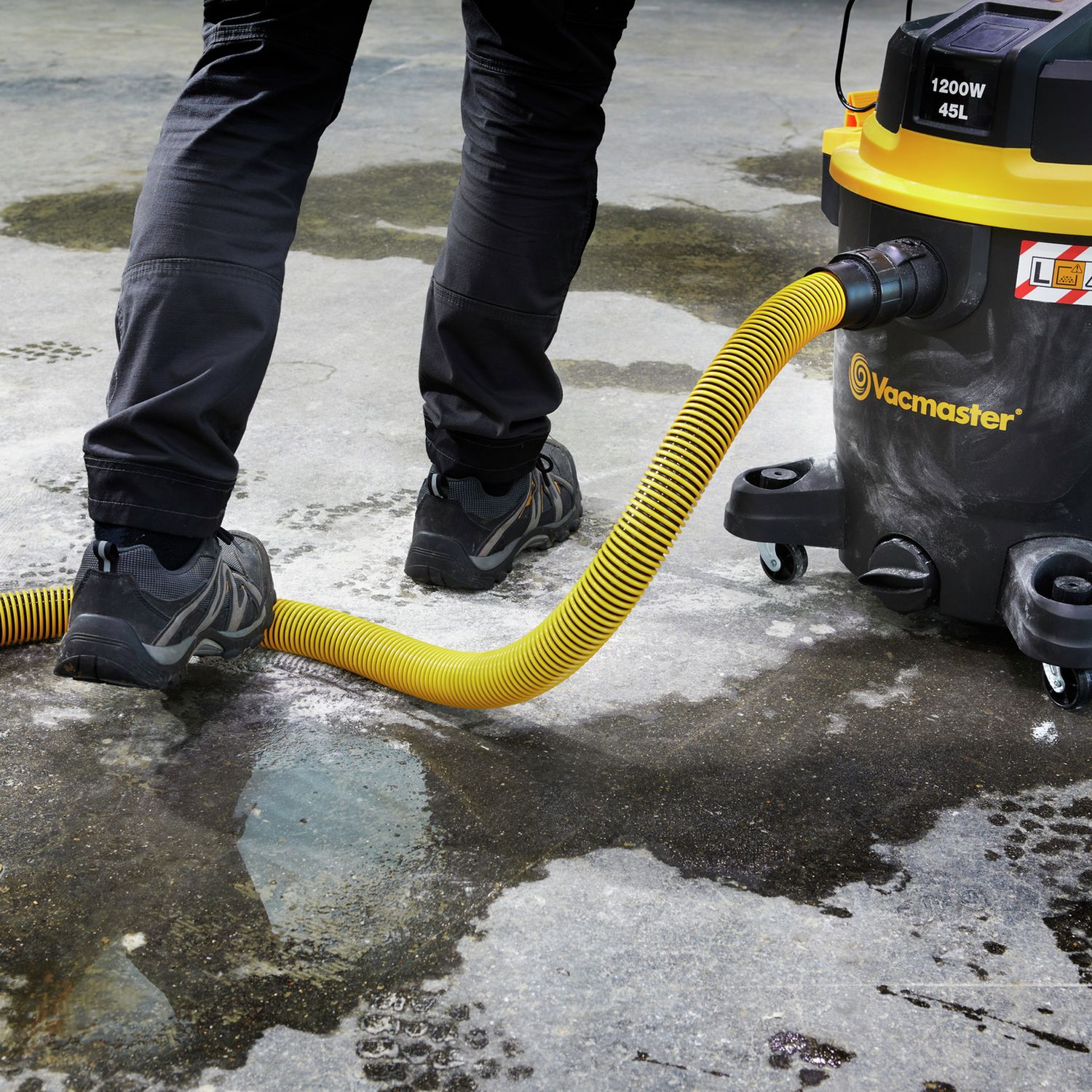 Vacmaster L Class wet dry vacuum cleaner 45L (British brand)