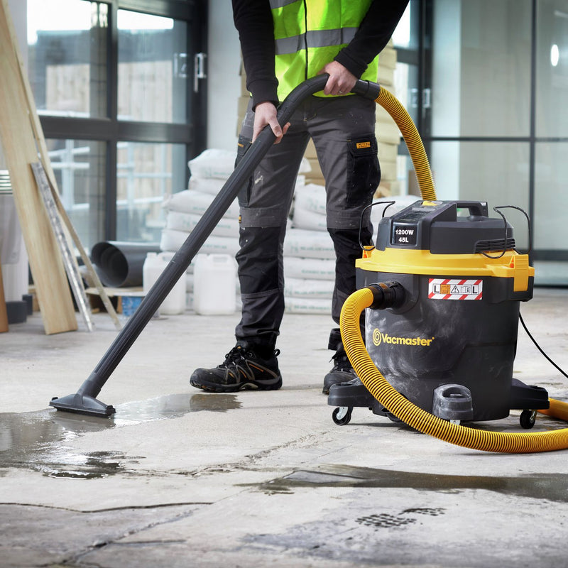 Vacmaster L Class wet dry vacuum cleaner 45L (British brand)