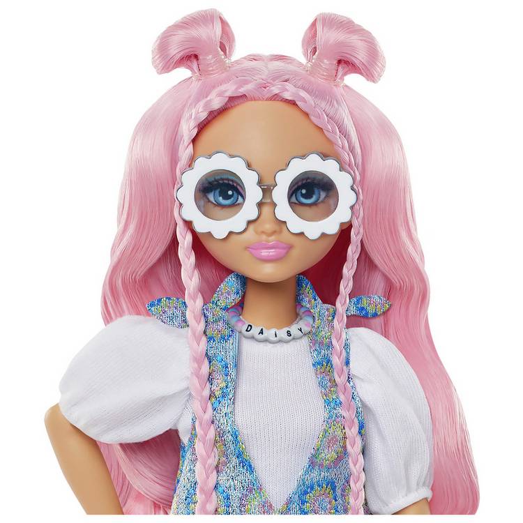 Barbie Dream Besties Daisy Jean fashion doll 32cm - British product