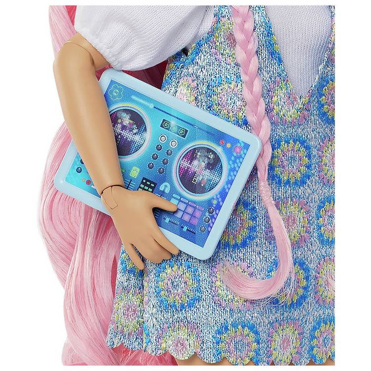 Barbie Dream Besties Daisy Jean fashion doll 32cm - British product