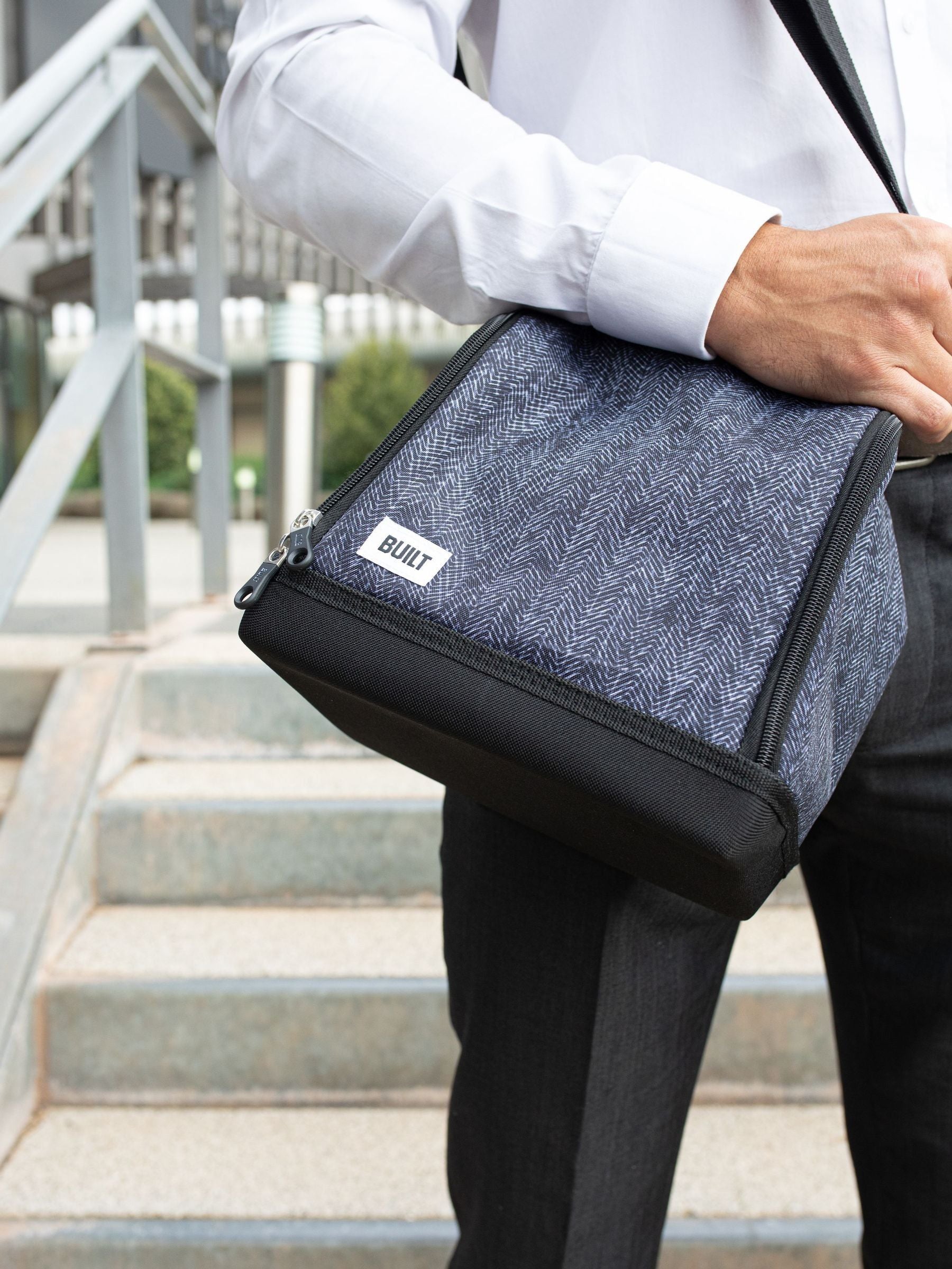 BUILT Black Professional lunch bag 6 litre - British product
