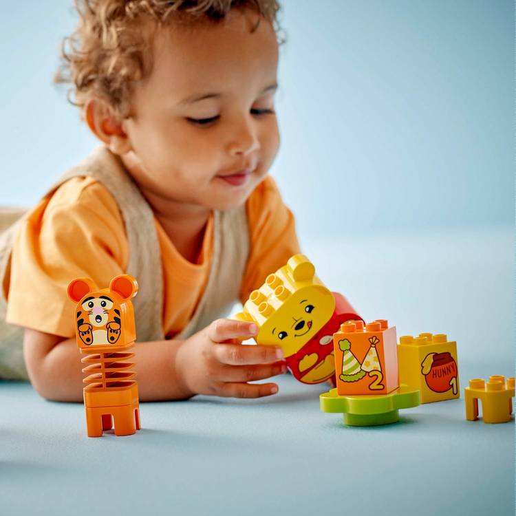LEGO DUPLO Winnie the Pooh birthday party set 22 pieces, UK version
