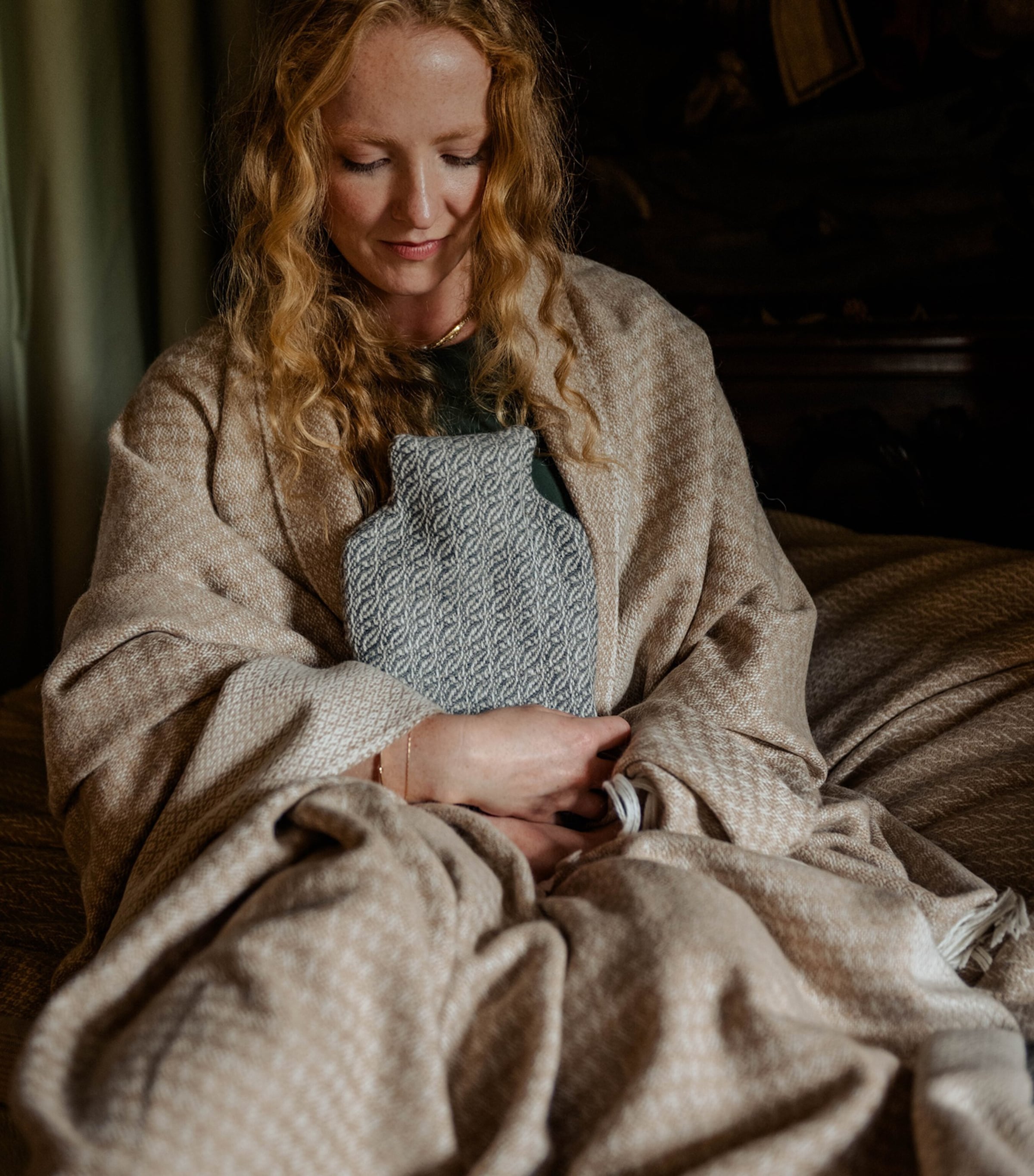 Araminta Campbell small alpaca-blend hot water bottle 30x20cm - British product