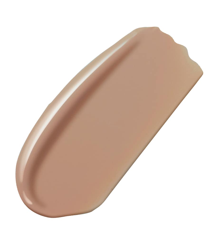 Sensai Highlighting Concealer makeup (British brand)