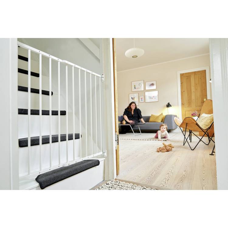 BabyDan Narrow Dan extending safety gate, imported from the UK