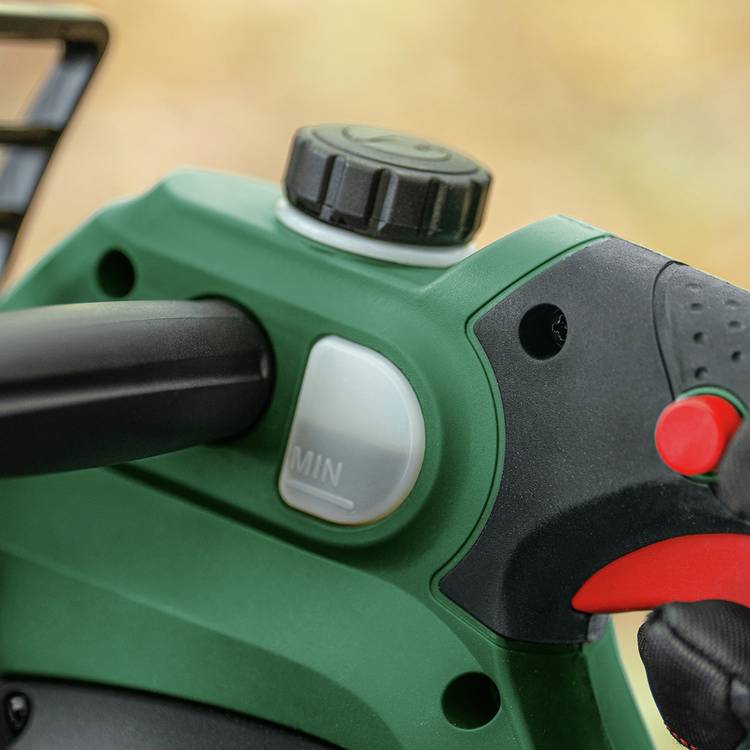 Bosch cordless chainsaw Universal Chain 18, imported from the UK