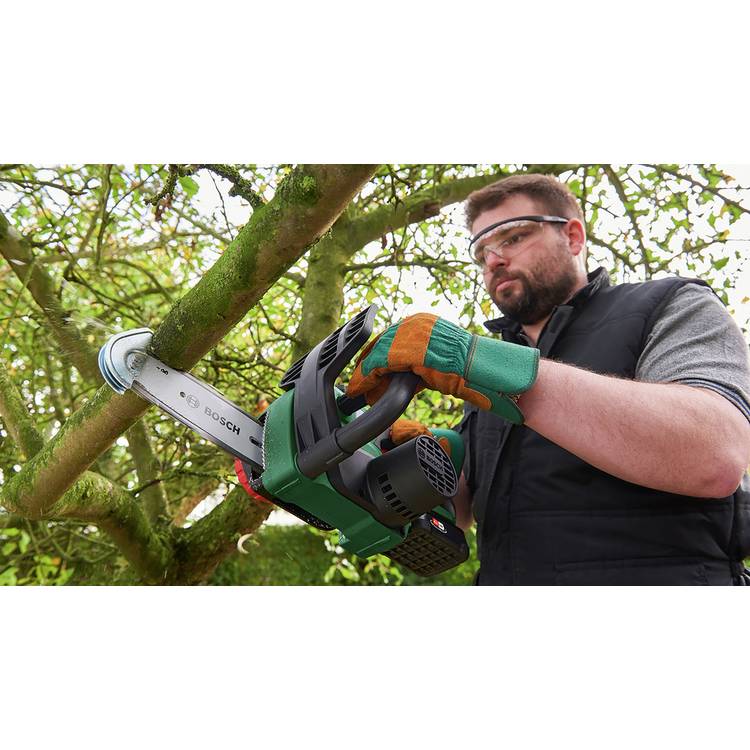 Bosch cordless chainsaw Universal Chain 18, imported from the UK