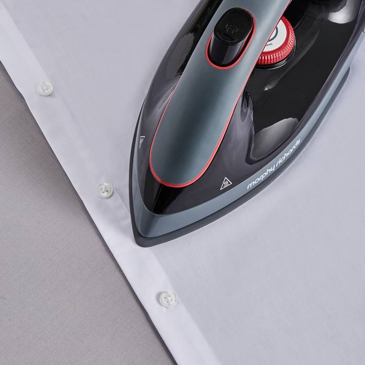 Morphy Richards 332013 steam generator iron autoclean, imported from the UK