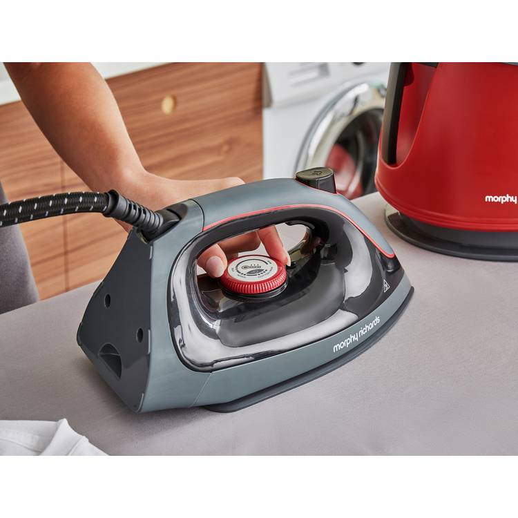 Morphy Richards 332013 steam generator iron autoclean, imported from the UK