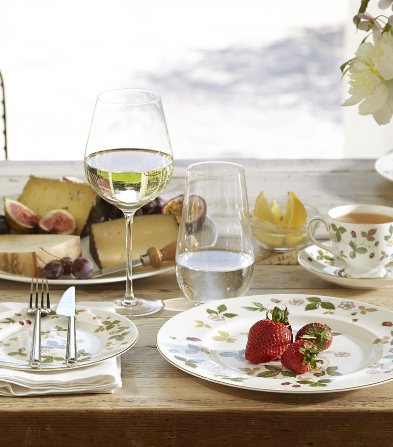Wedgwood Wild Strawberry plate 23cm (British brand)