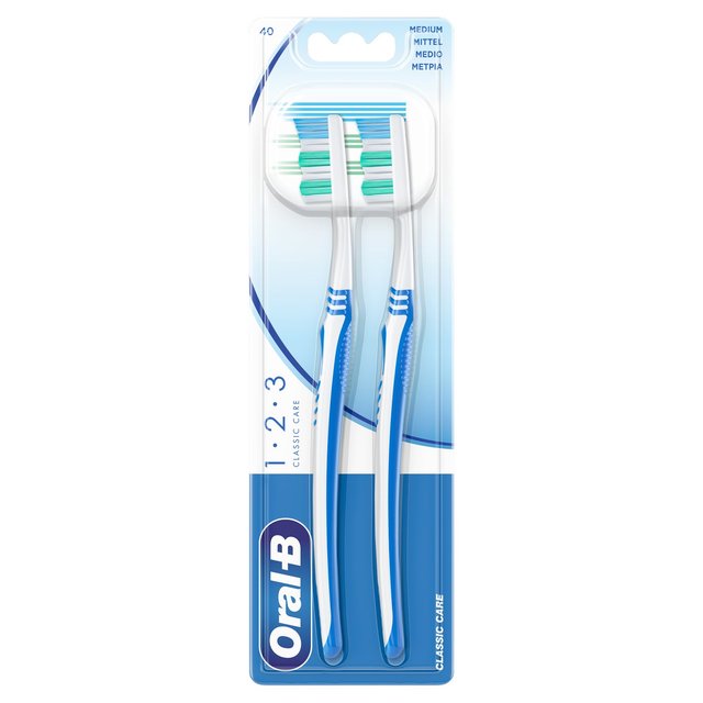 Oral-B Toothbrush Classic Care Large Head Medium   2 per pack