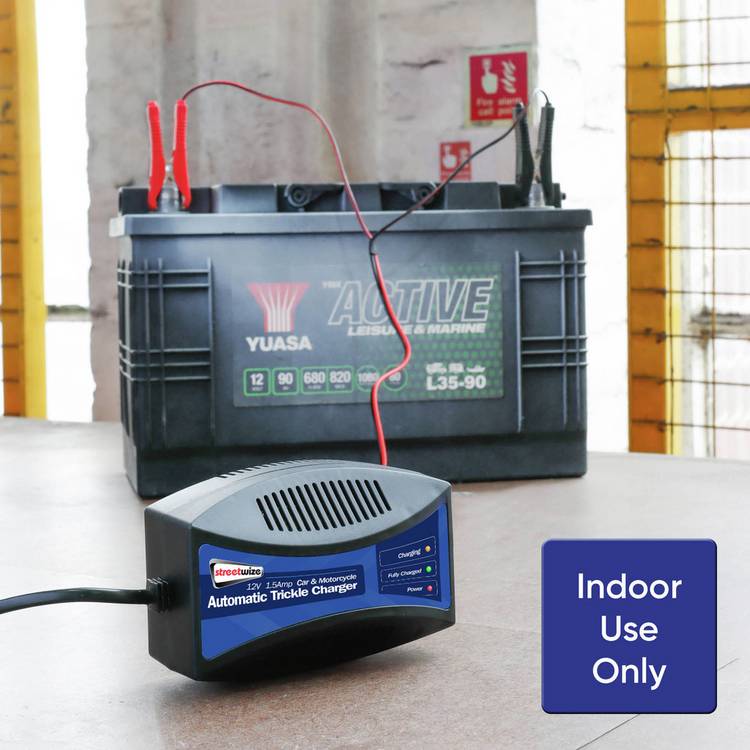 Streetwize 12V automatic trickle charger 1.5Amp, UK version