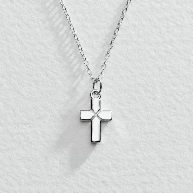 Revere silver mini cross pendant necklace 16 inch chain - British product