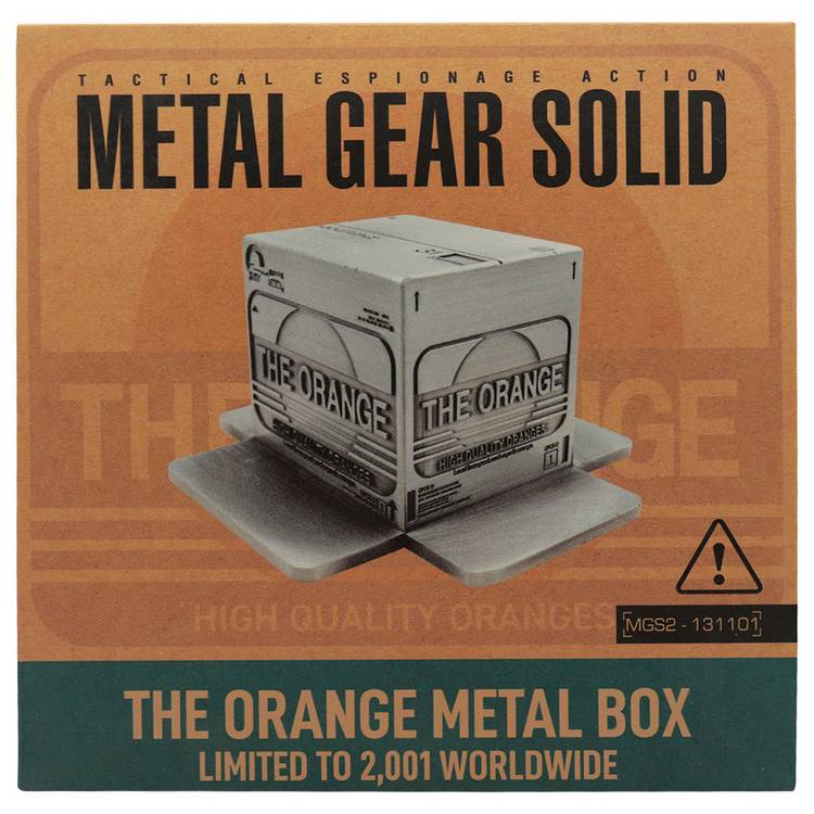 Metal Gear Solid 2 replica cardboard box in metal, UK version
