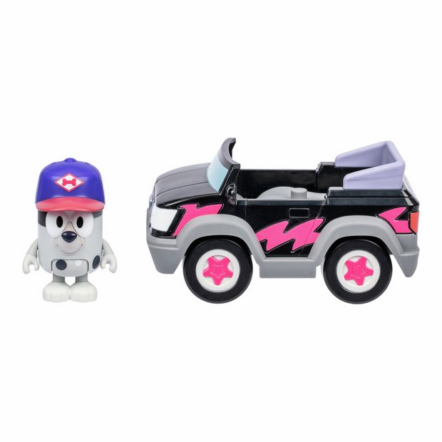 Bluey toy car playset with Muffin figure - British product