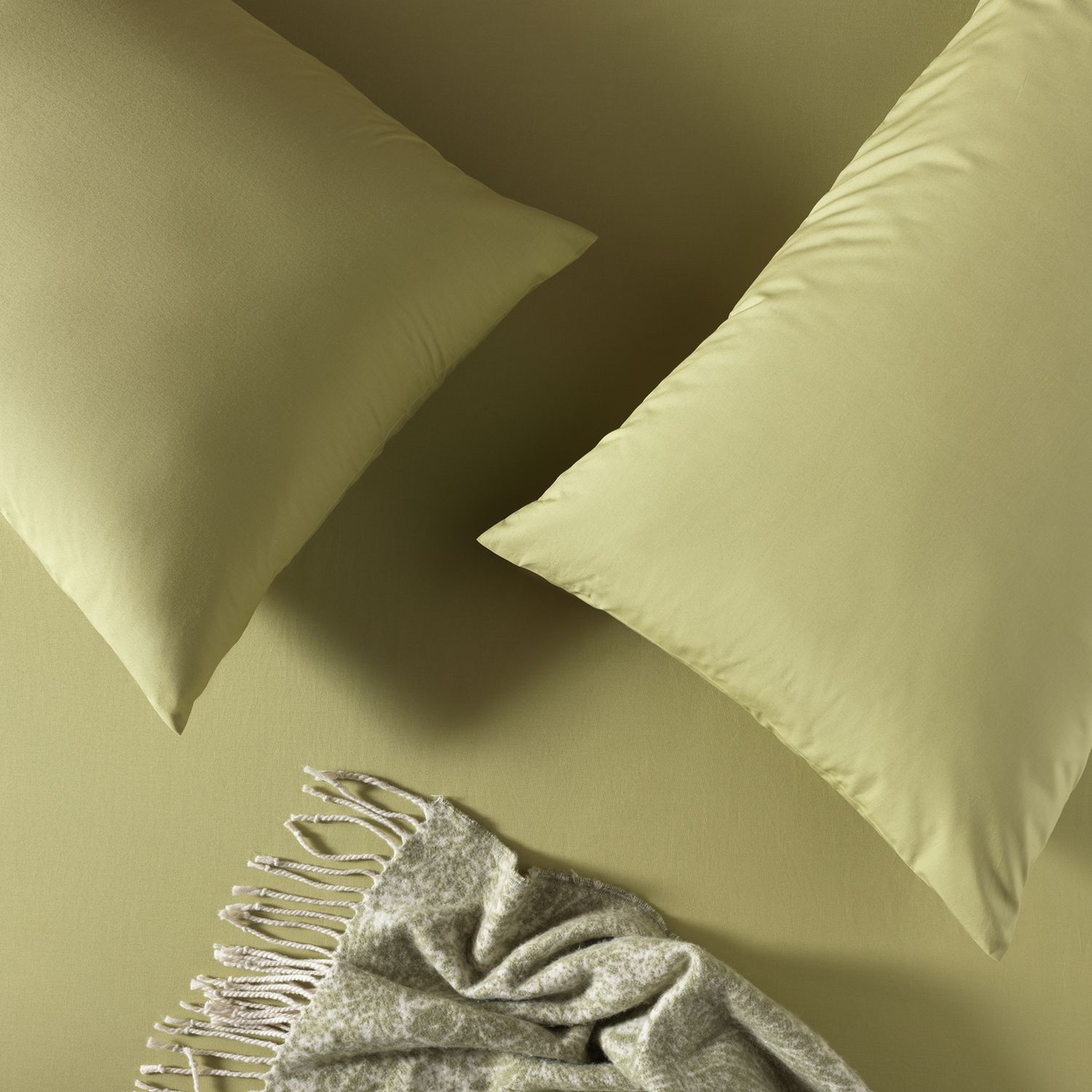 Morris & Co cotton pillowcase pair Leafy Arbour 50x75cm - British product