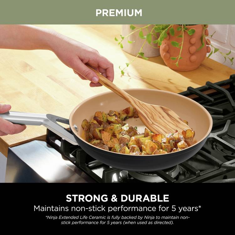 Ninja 26cm ceramic non-stick sauté pan (British brand)