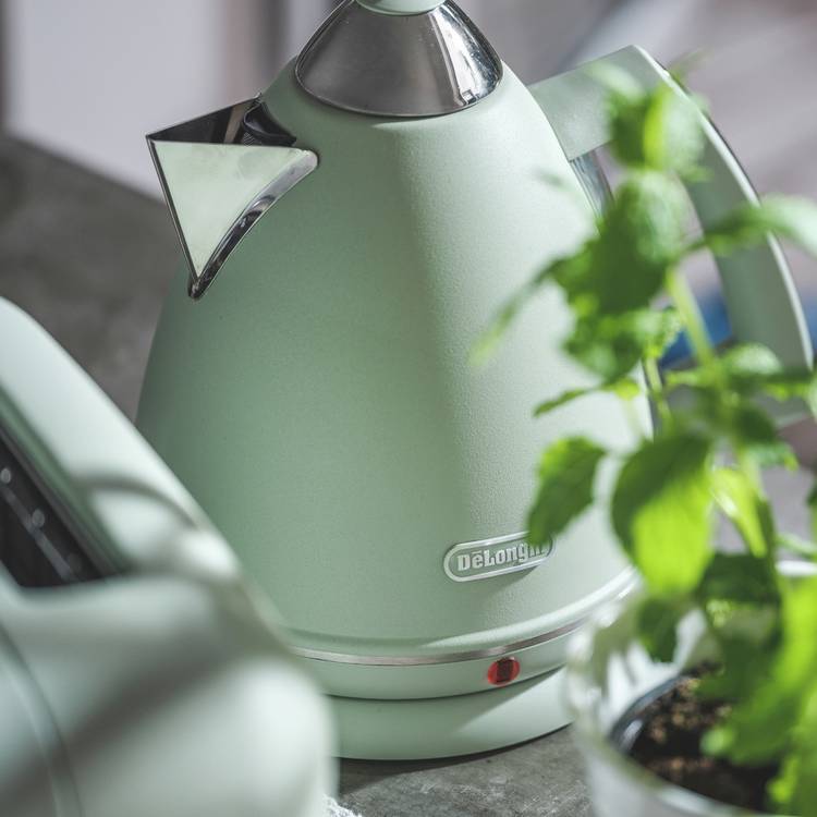 De'Longhi Argento Flora green kettle 1.7L (British brand)