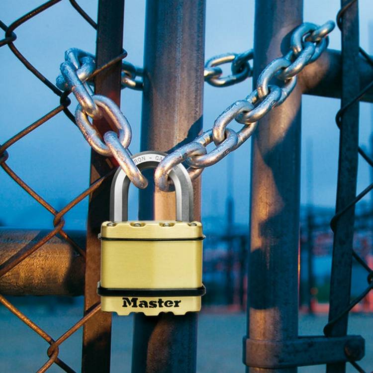 Master Lock Excell 45mm laminated padlock pack of 2, UK version