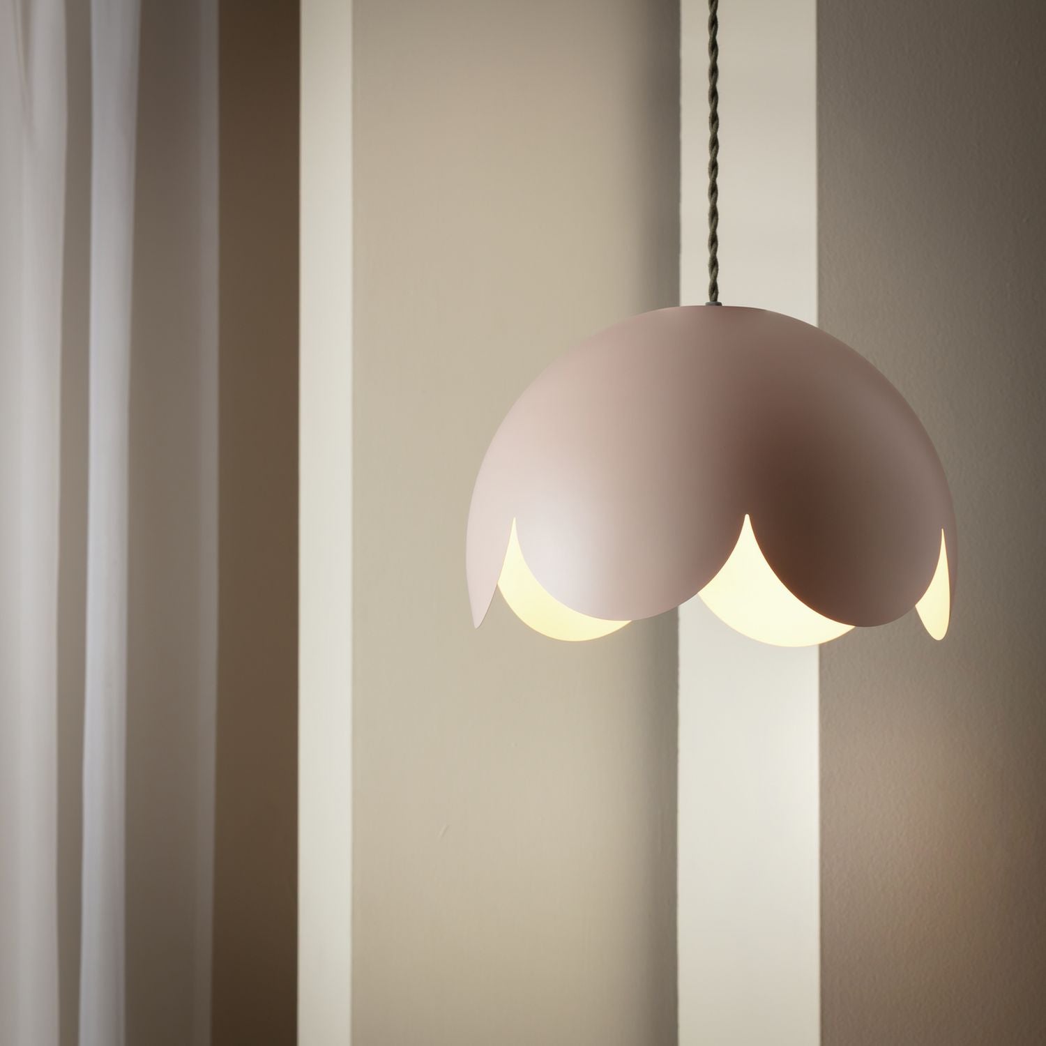 Habitat Pink Scallop Metal Easy Fit Lampshade - 30cm