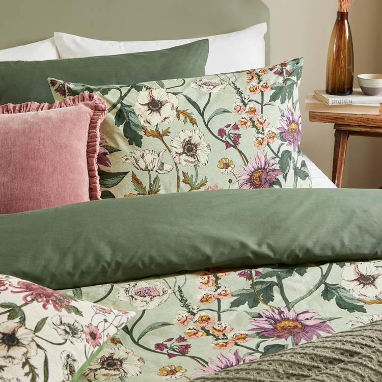 Wylder Wallflower green double bedding set, imported from the UK