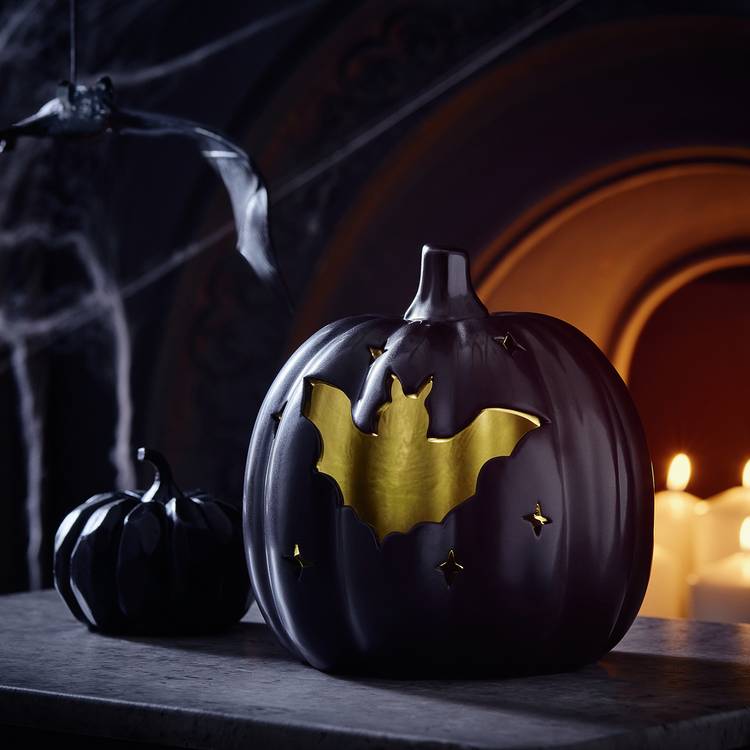 Argos Home ceramic pumpkin light up bat 17cm - British product
