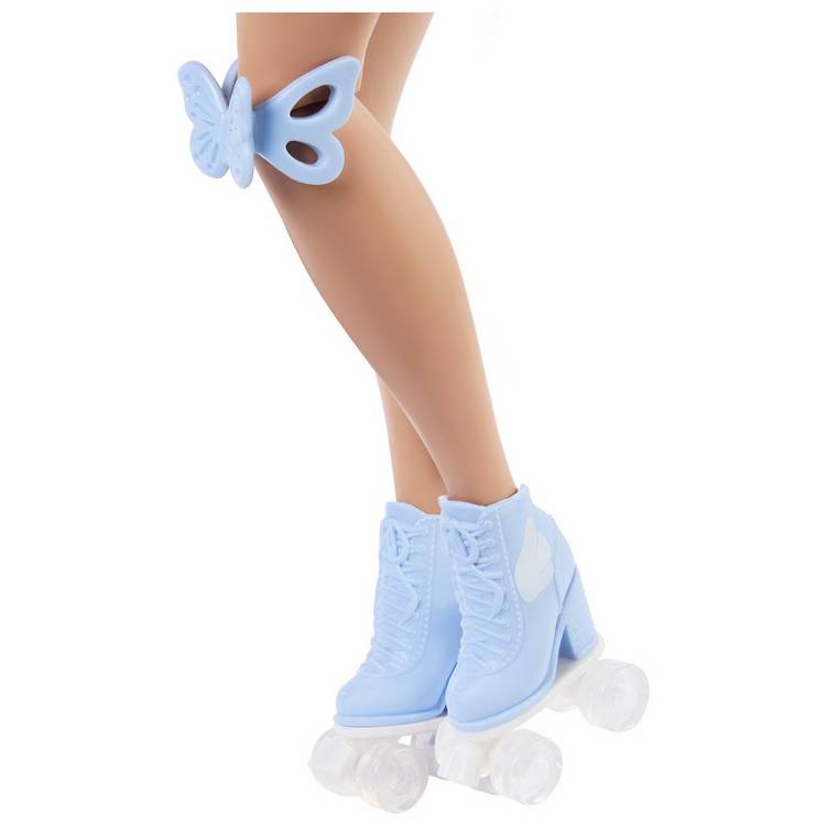 Barbie Dream Besties Malibu roller skating doll 32cm (British brand)
