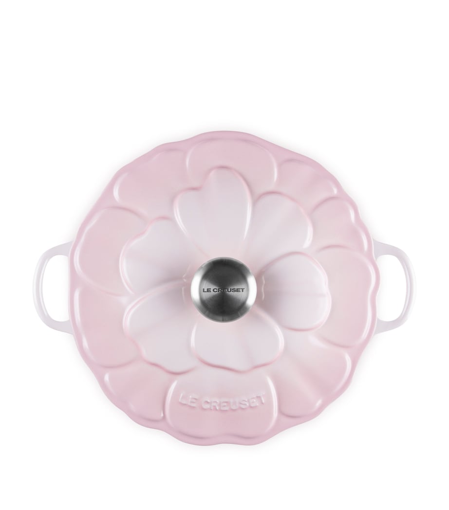 Le Creuset cast iron petal shallow casserole dish 26cm, imported from the UK
