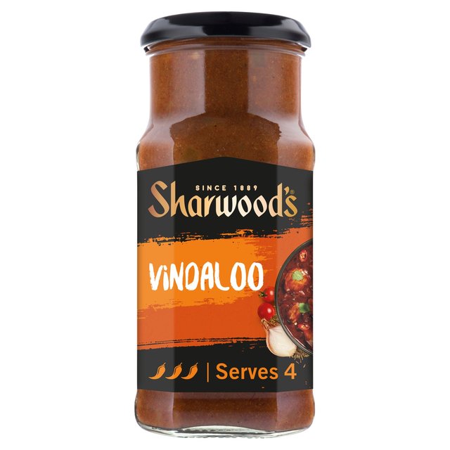 Sharwoods Goan Vindaloo Curry   420g