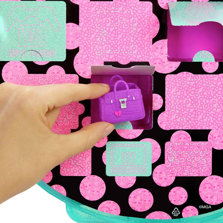 L.O.L. Surprise Eye Spy unboxing set with dolls and puzzles (British brand)