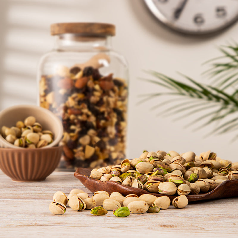 Holland & Barrett Roasted Pistachios 200g, UK version