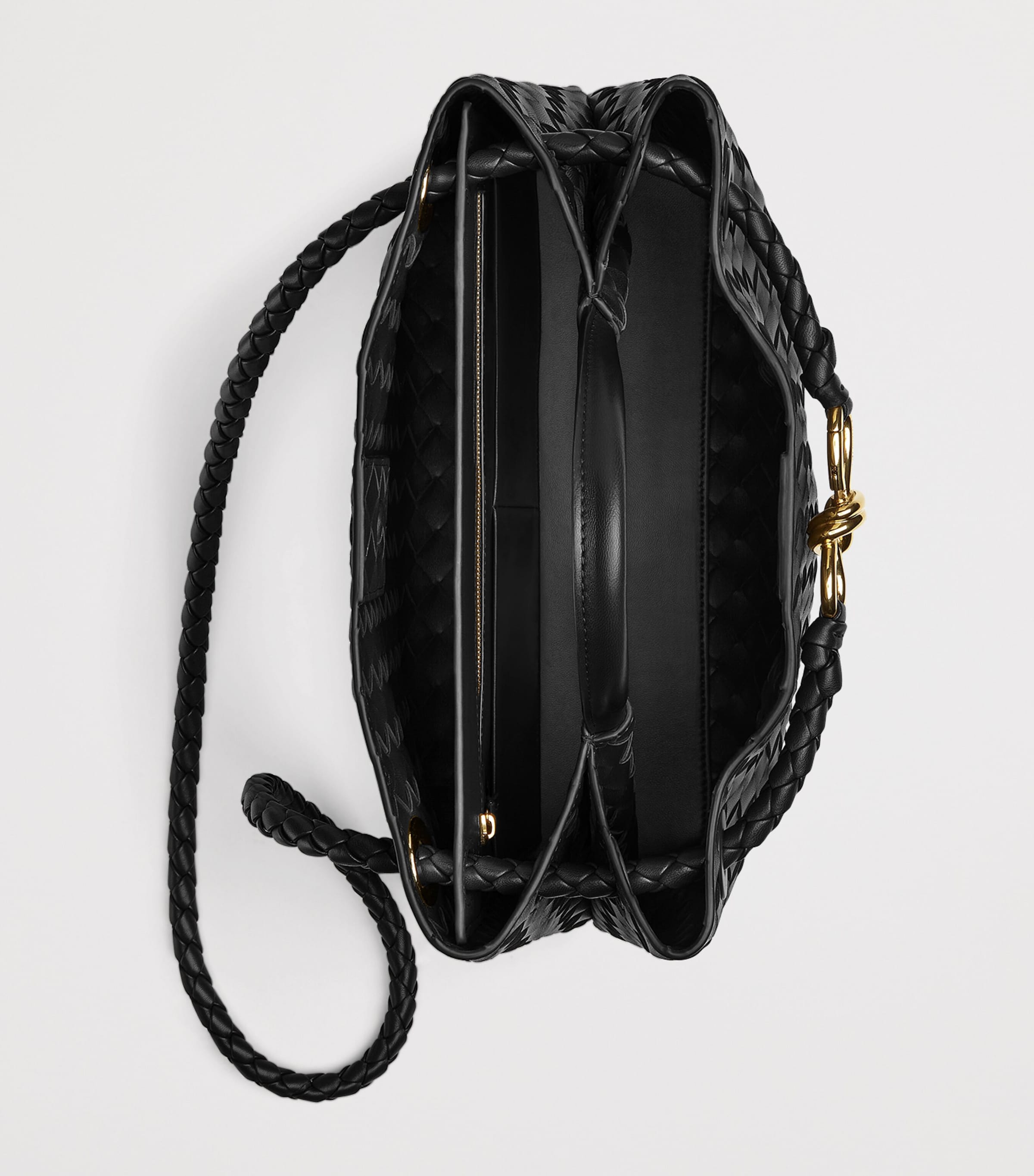 Bottega Veneta Andiamo top-handle bag in lambskin, UK version