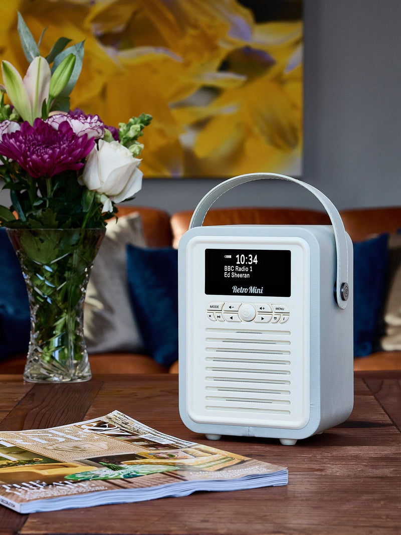 VQ retro DAB radio light grey, imported from the UK