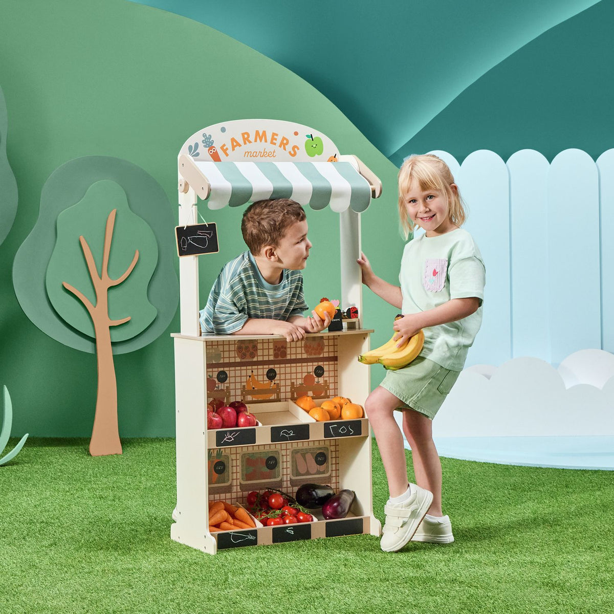 Chad Valley Wooden 2 in 1 Shop/ Theatre Playset