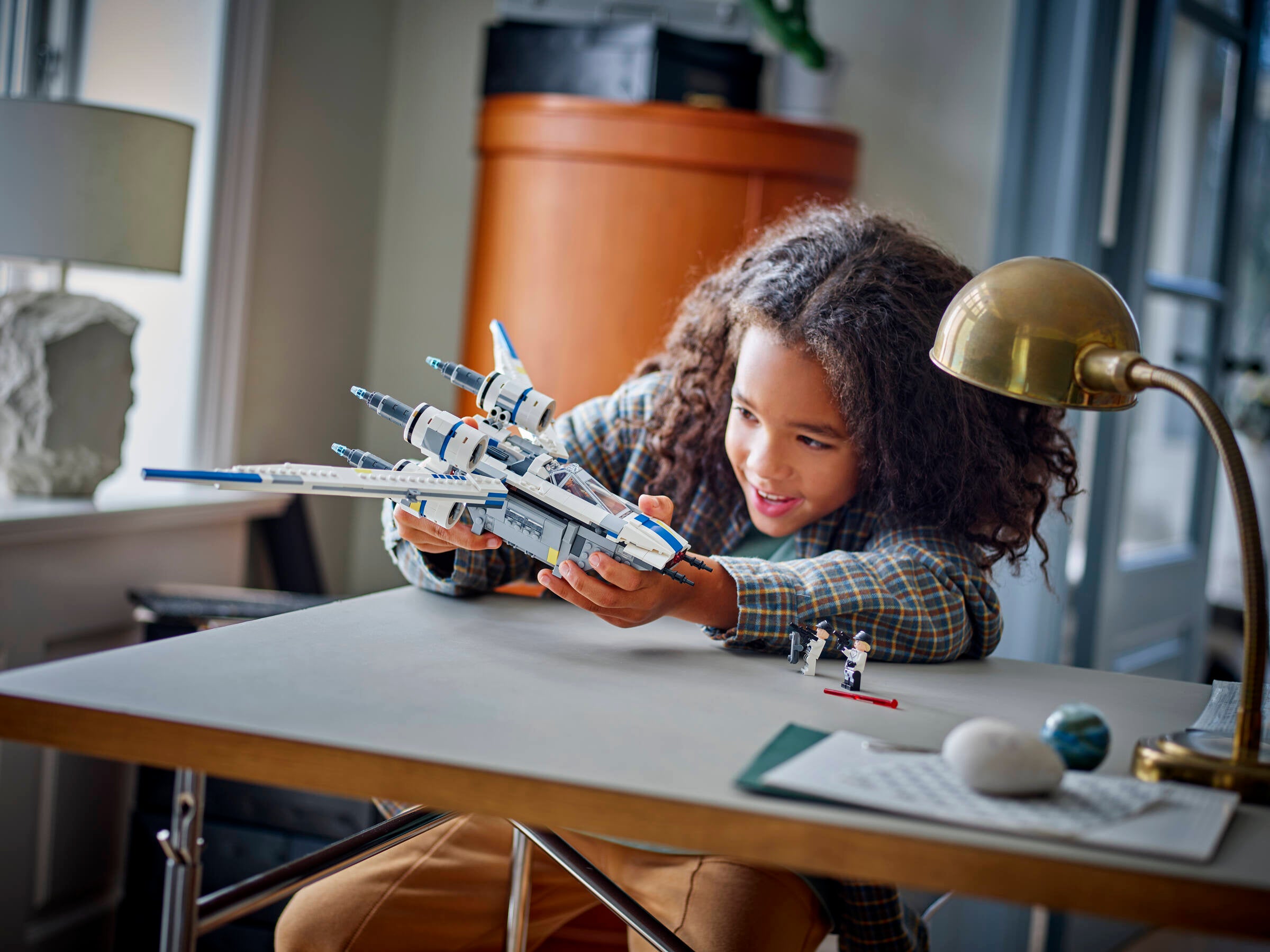 LEGO Starfighter Rebel U-Wing 594 Pieces, imported from the UK