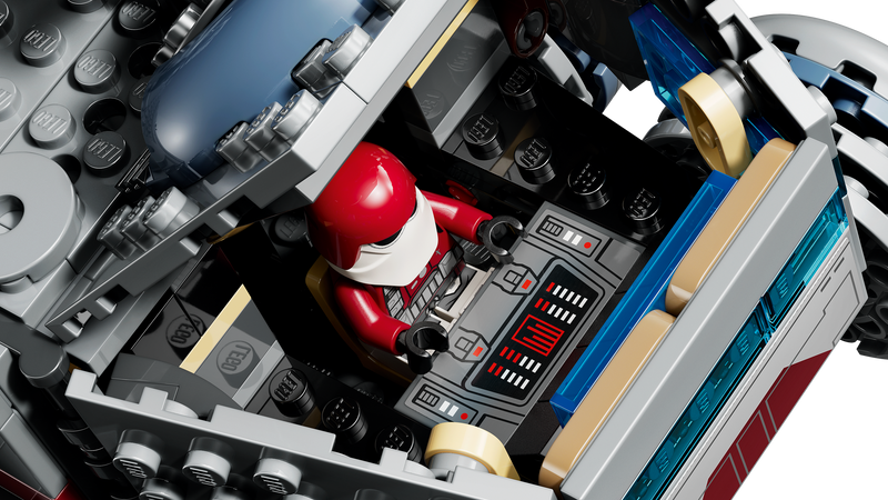 LEGO Republic Juggernaut building set 813 pieces, imported from the UK