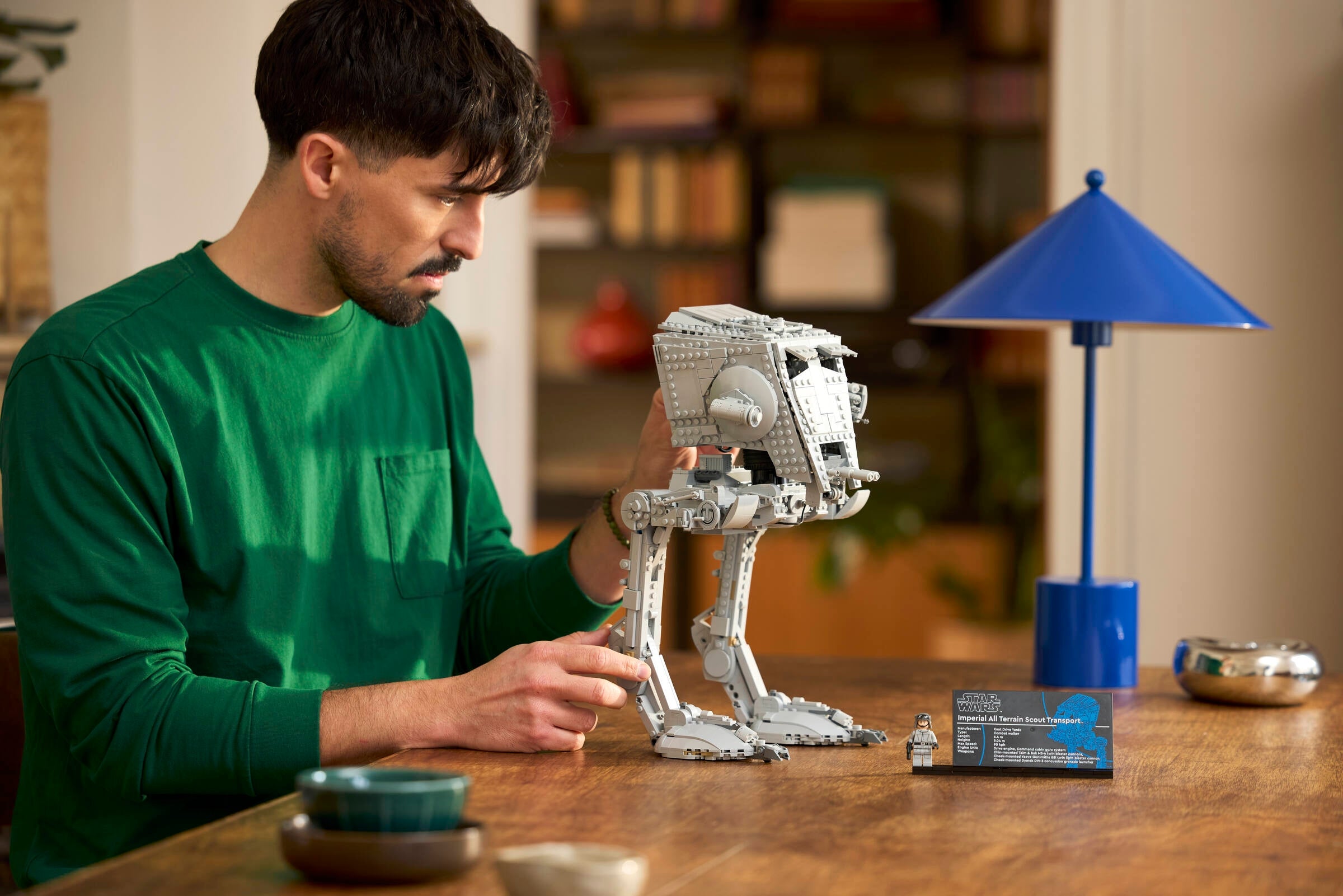 LEGO AT-ST Walker building set 1513 Pieces - British product