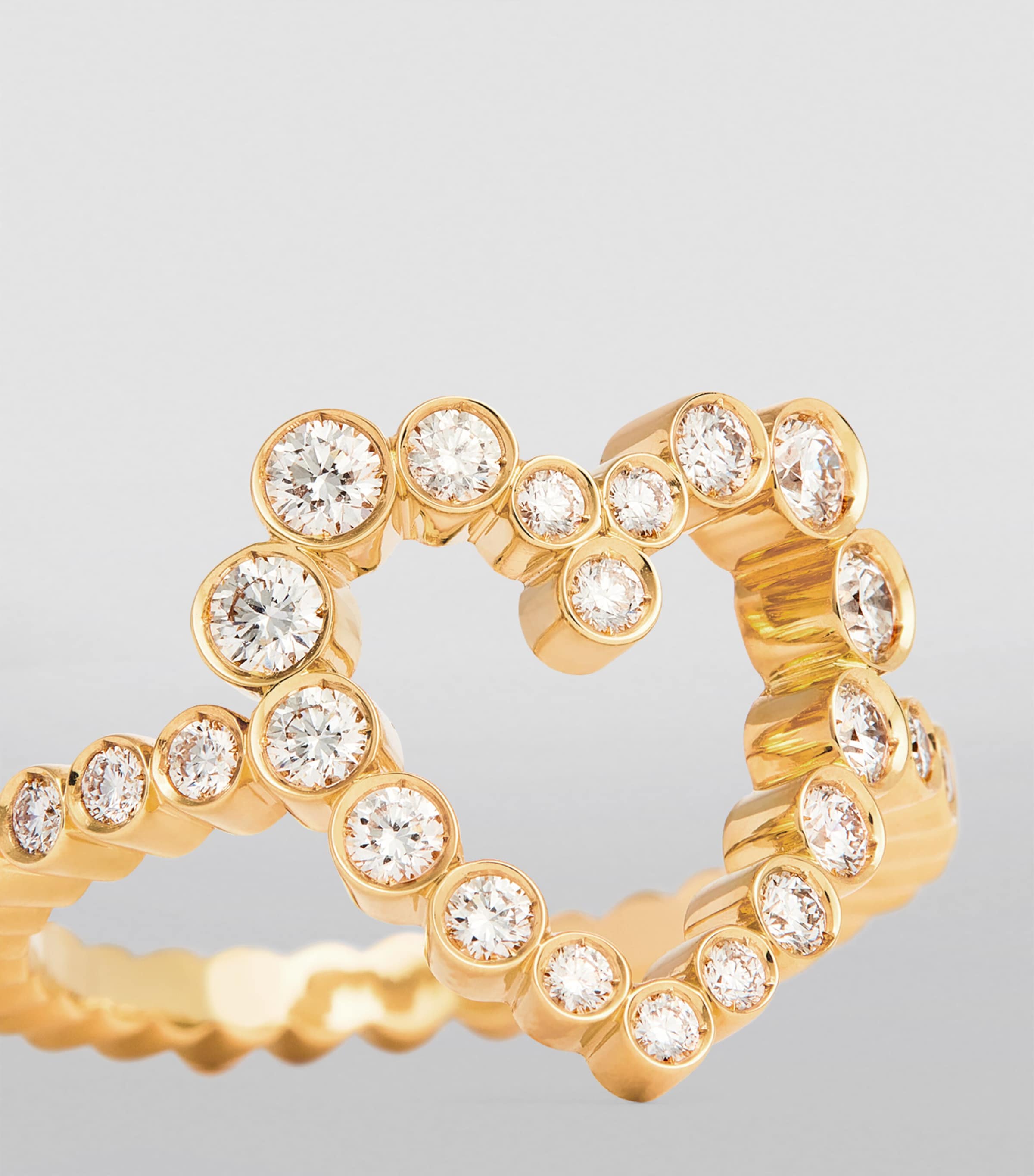 Sophie Bille Brahe yellow gold diamond heart ring - British product