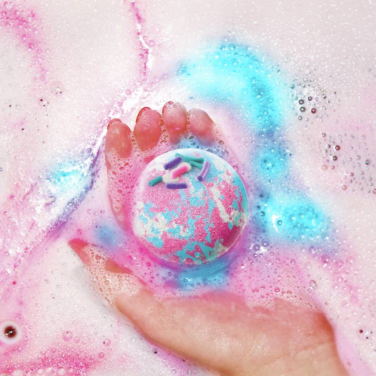 So Bomb DIY marble bath bomb craft kit - British product