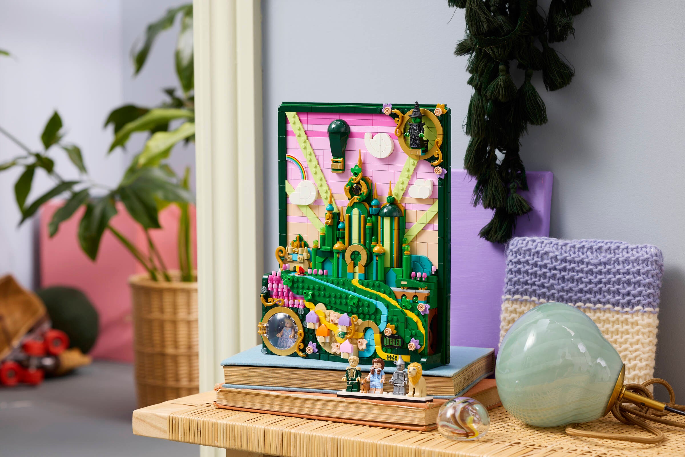LEGO Wicked Emerald City Wall Art - British product