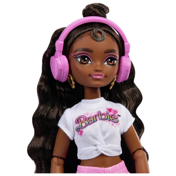 Barbie Brooklyn roller skating fashion doll (British brand)